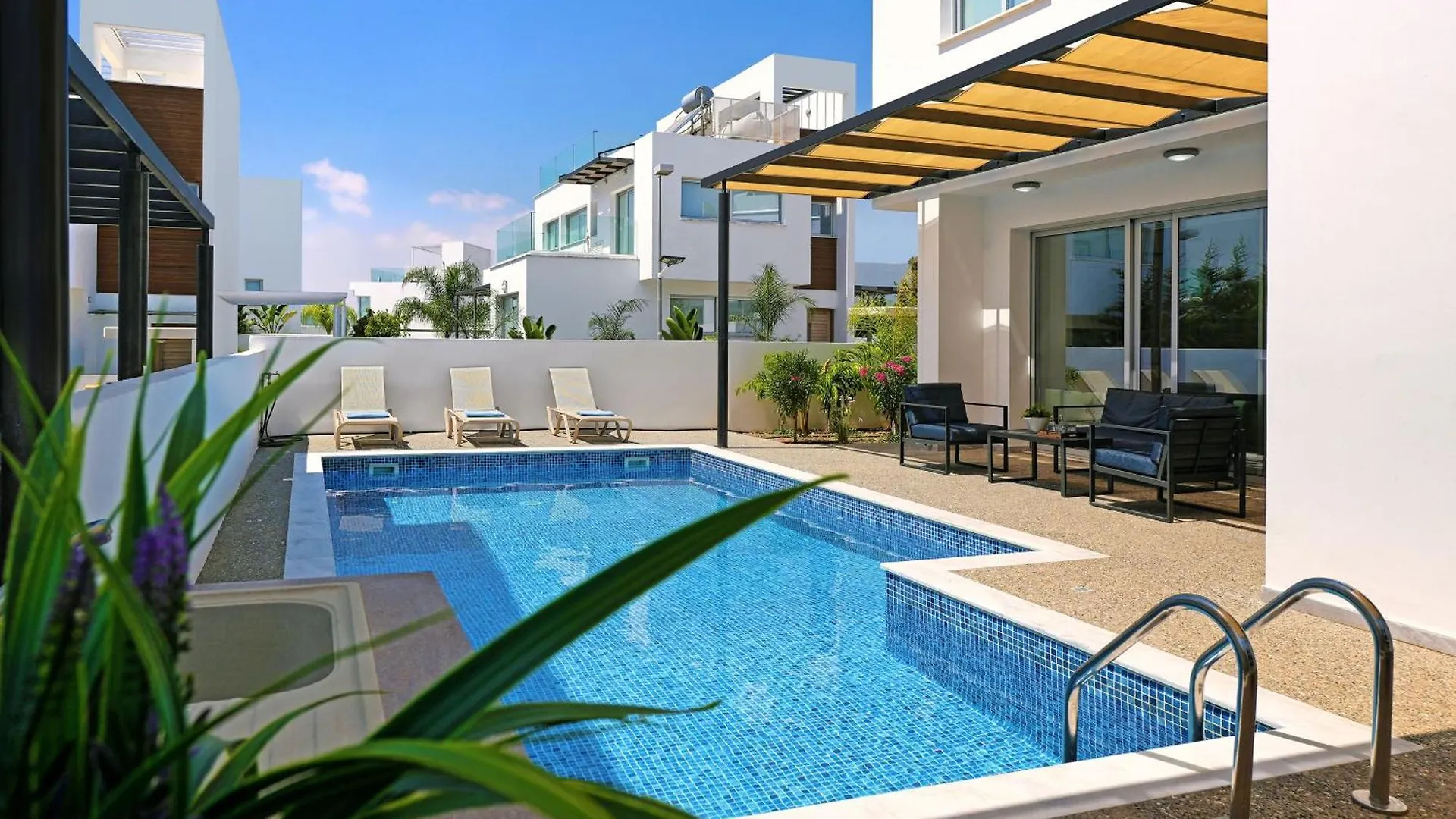 Villa Rosaleen - Ayia Napa Resort Center 0*,